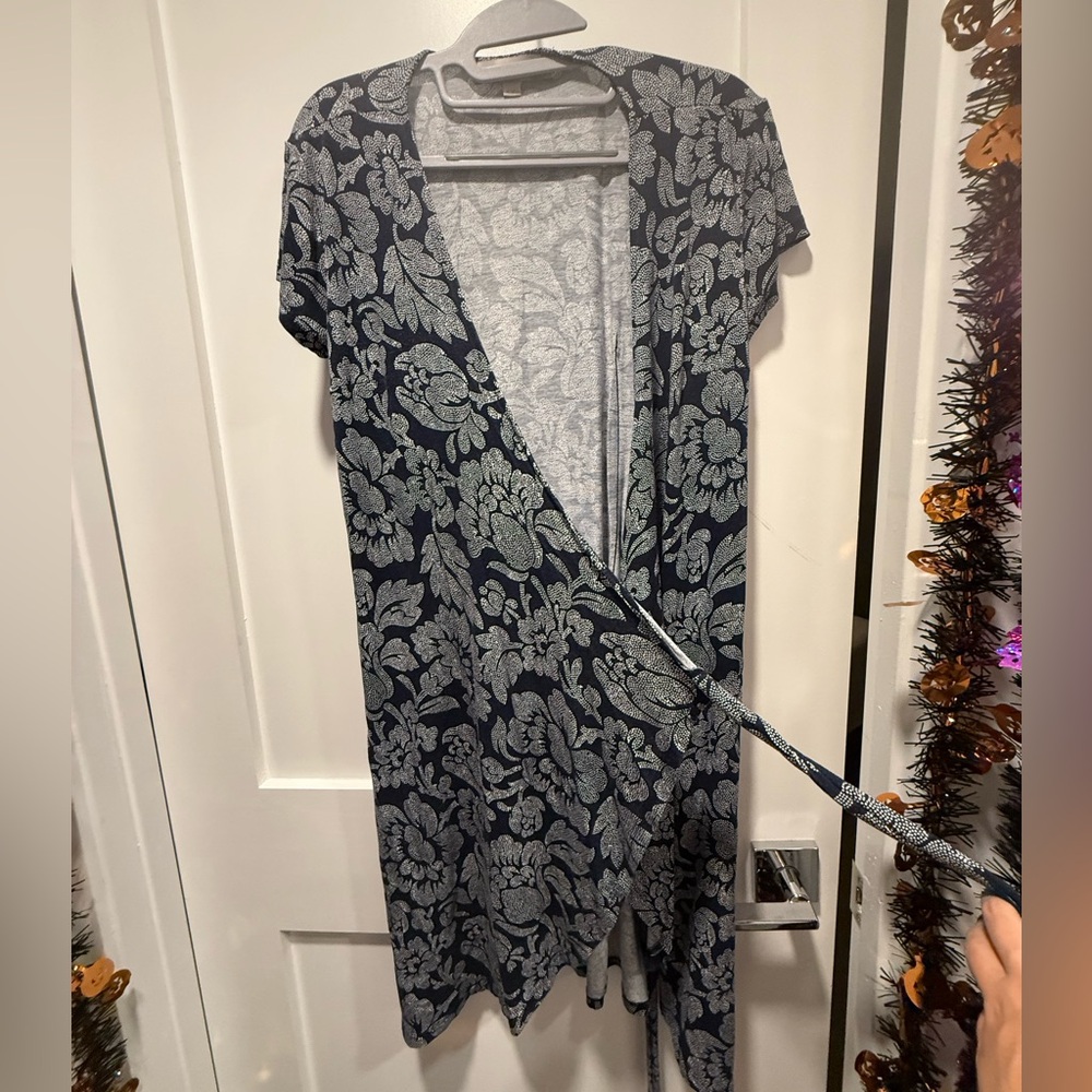 Floral Wrap Dress in Black and Gray